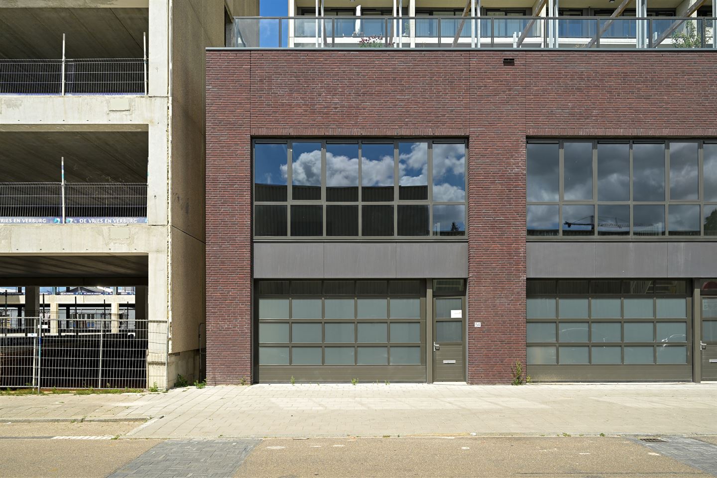 View photo 2 of Wegastraat 54