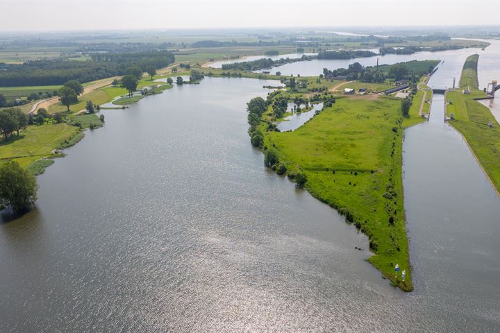 Bekijk foto 1 van Ossenwaard 11