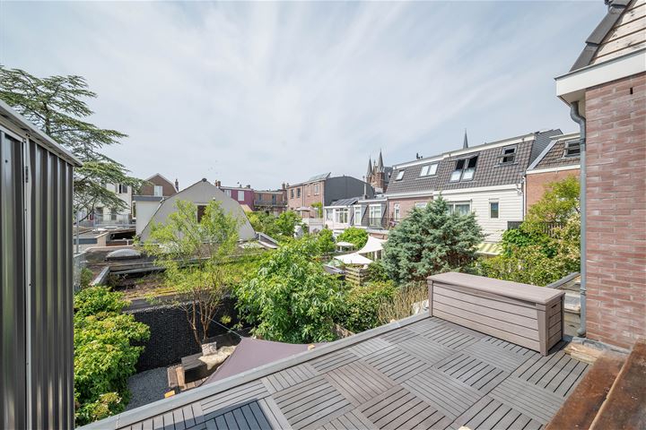 View photo 34 of Jan de Braystraat 8