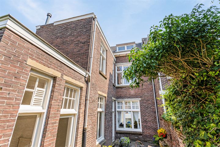 View photo 32 of Kruisstraat 36