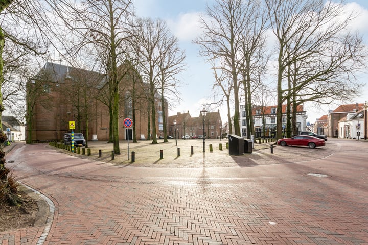 Foto 42 van Kerkplein 7-1