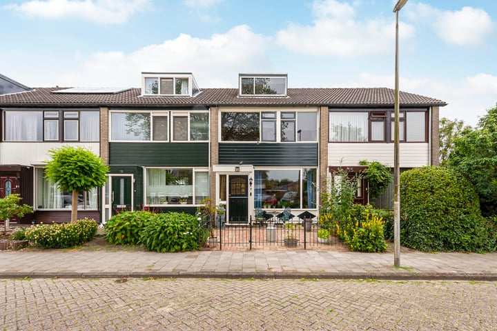 Bekijk foto 1 van Olmenstraat 17