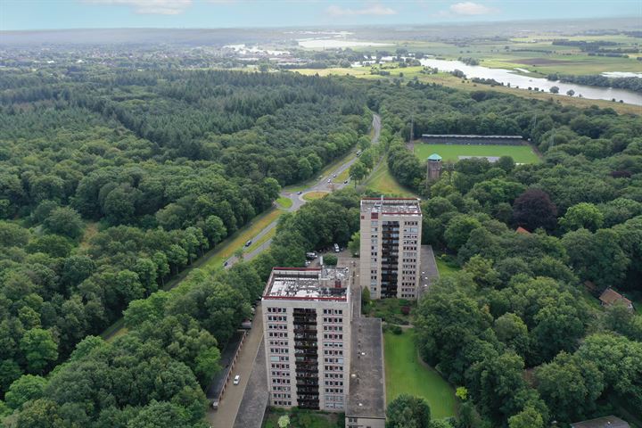 Bekijk foto 3 van Generaal Foulkesweg 319