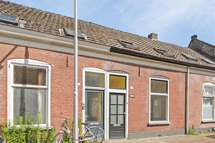 Bekijk foto 2 van Akkerstraat 13