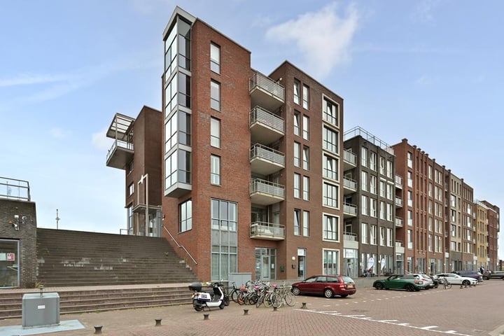 View photo 1 of Hellingweg 24-A