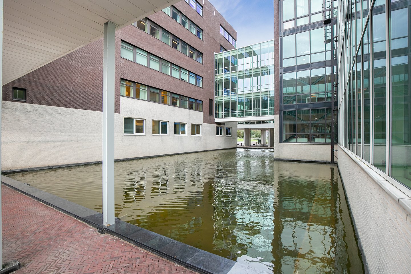 Bekijk foto 3 van Zuidpoolsingel 14