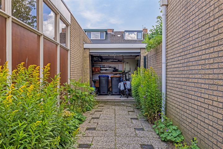 View photo 38 of Gerbrandystraat 12