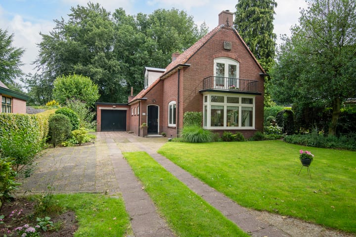 Foto 1 van Parklaan 12