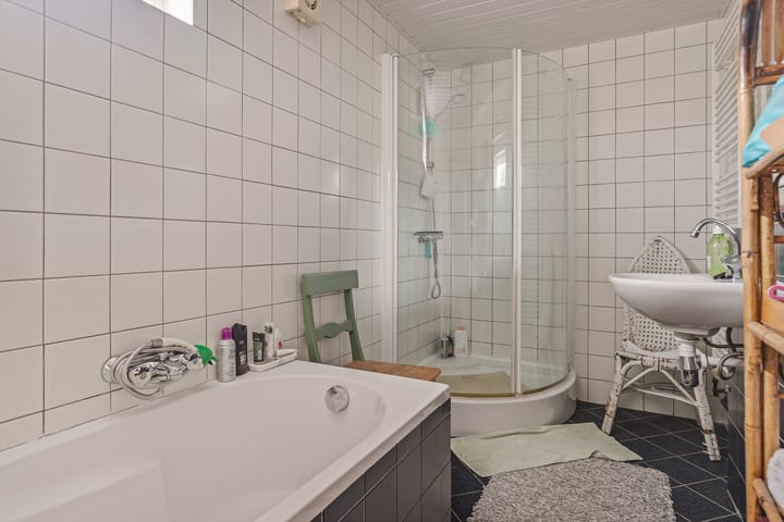 Photo 36 of Weststraat 3