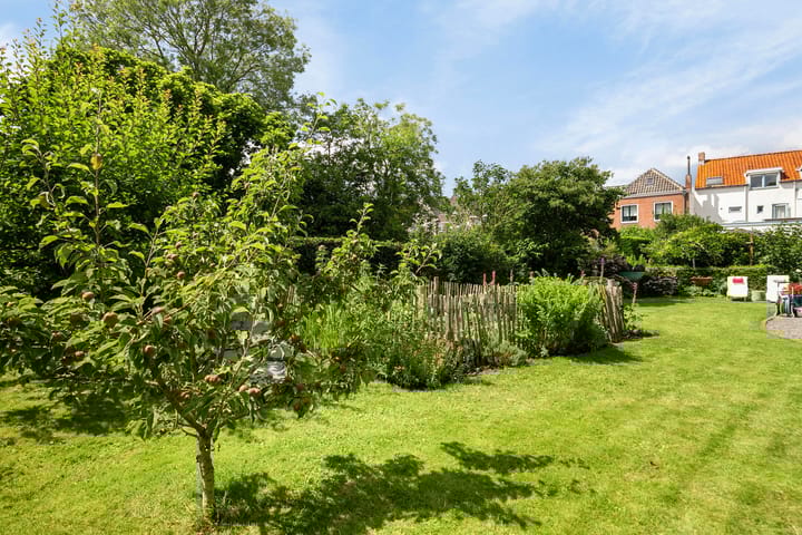 Photo 67 of Weststraat 3