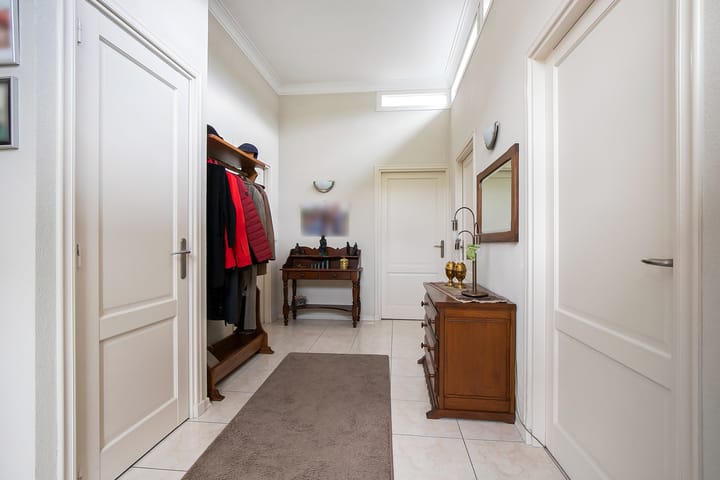 Foto 8 van Jungfrau 7