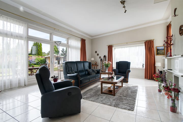 Foto 10 van Jungfrau 7