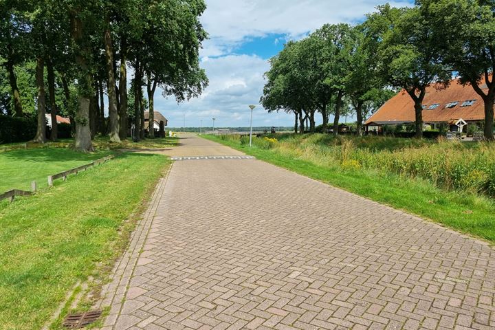 Bekijk foto 35 van Kanaalweg 16