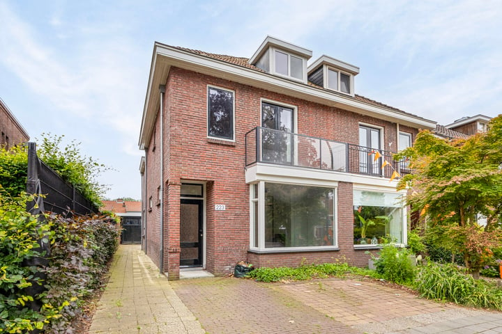 View photo 1 of Hengelosestraat 223