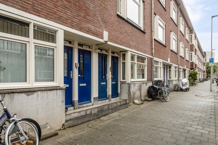 Bekijk foto 3 van Moerkerkestraat 109-A