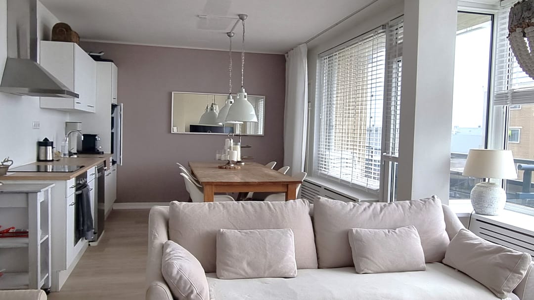 Photo 7 of Trompstraat 15-F