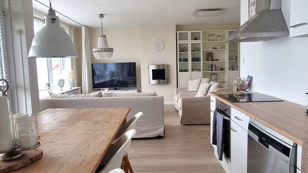 Photo 8 of Trompstraat 15-F