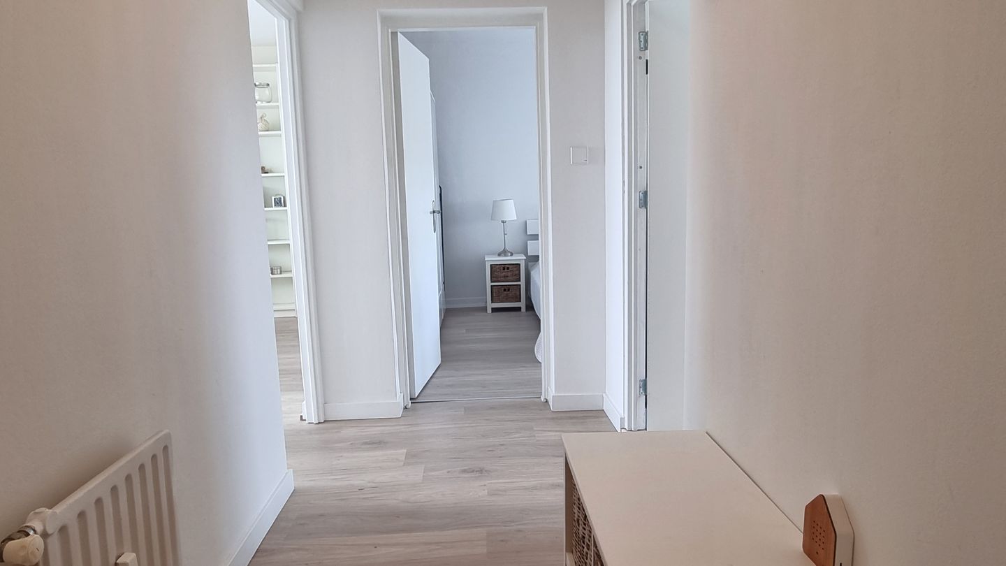 Photo 10 of Trompstraat 15-F