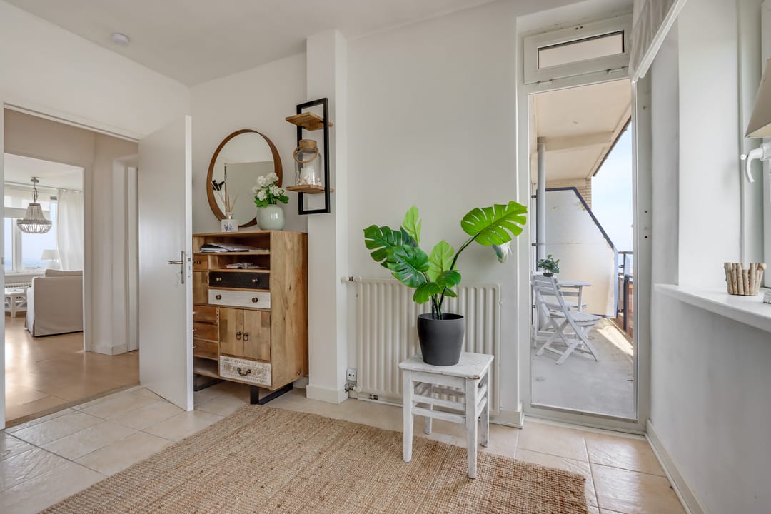 Photo 11 of Trompstraat 15-F