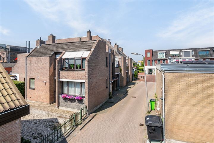 View photo 29 of Terpstraat 12