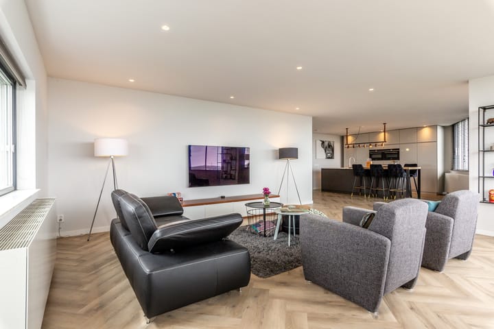 Foto 11 van Fellinilaan 106