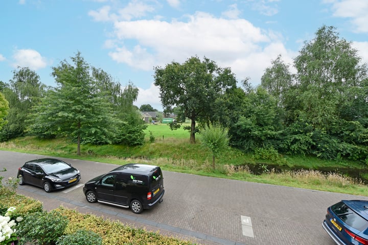 Bekijk foto 34 van Huybertsenweg 38