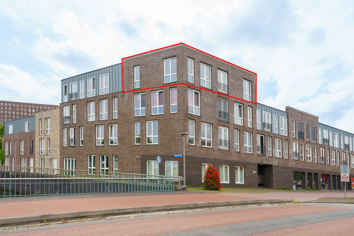 Bekijk foto 1 van Duitslandstraat 156