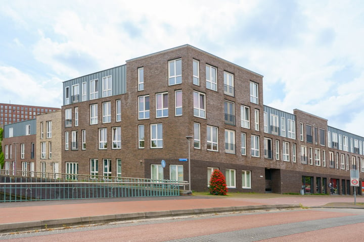 Bekijk foto 5 van Duitslandstraat 156