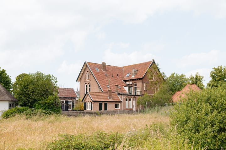 Photo 1 of Leeuwenlaan 10