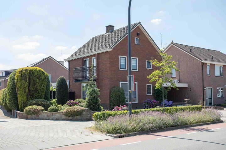 Bekijk foto 2 van Nijverdalsestraat 83-A