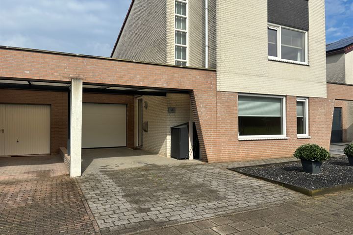 Bekijk foto 3 van Jo Calsstraat 58