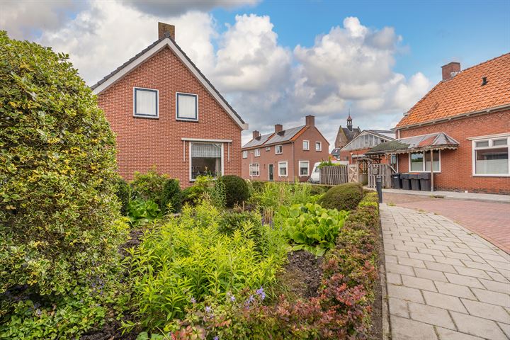 View photo 37 of Havenstraat 13