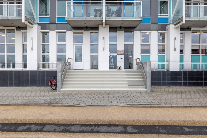 Photo 6 of Boulevard Bankert 704