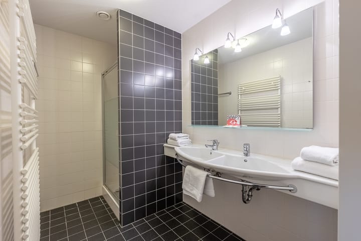 Photo 25 of Boulevard Bankert 704