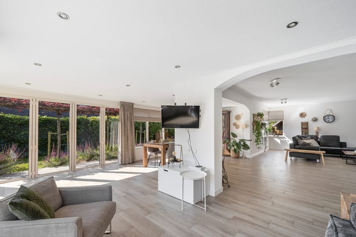 Foto 11 van Narcissenpad 69