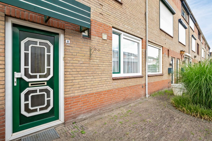 Bekijk foto 5 van Klaproosstraat 8