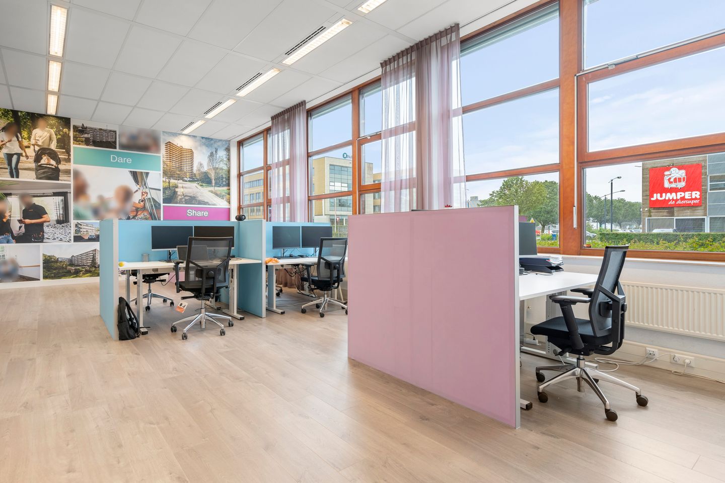 View photo 4 of Meander 701