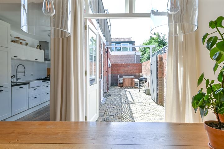 Bekijk foto 33 van Ranonkelstraat 2