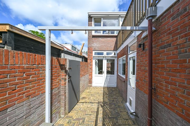 Bekijk foto 39 van Ranonkelstraat 2