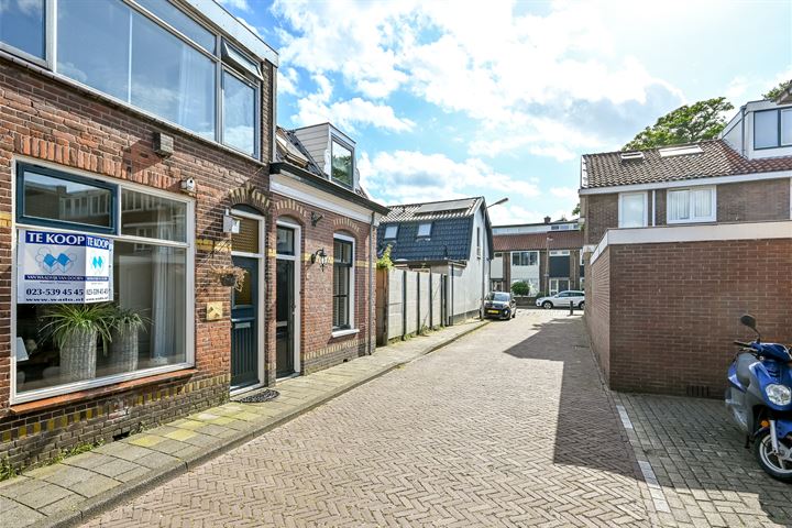 Bekijk foto 43 van Ranonkelstraat 2