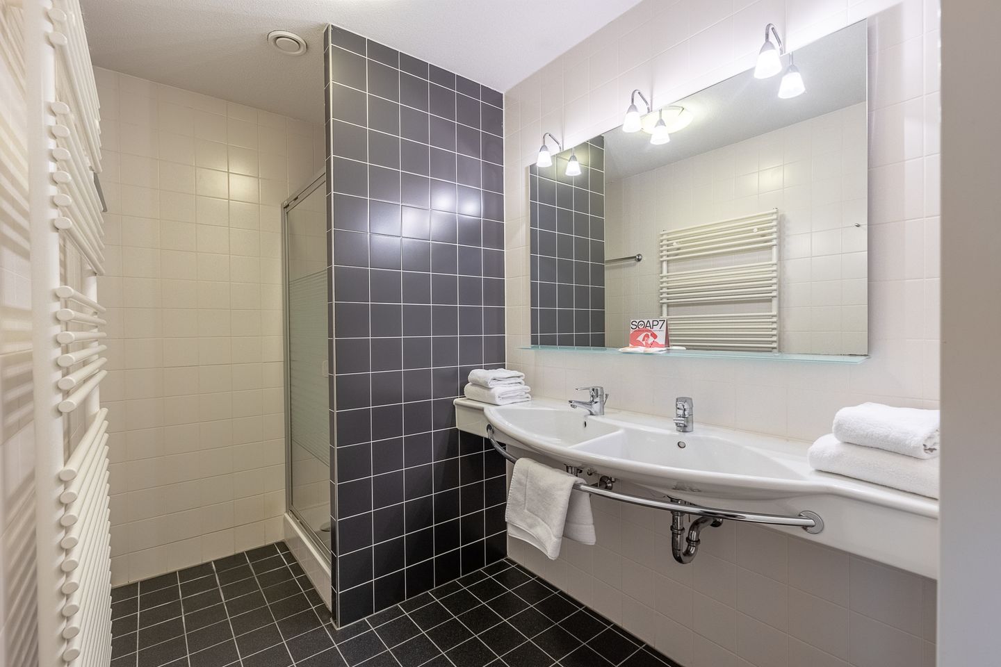 Foto 25 van Boulevard Bankert 664