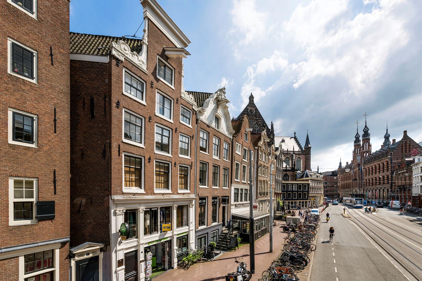 Bekijk foto 1 van Nieuwezijds Voorburgwal 101