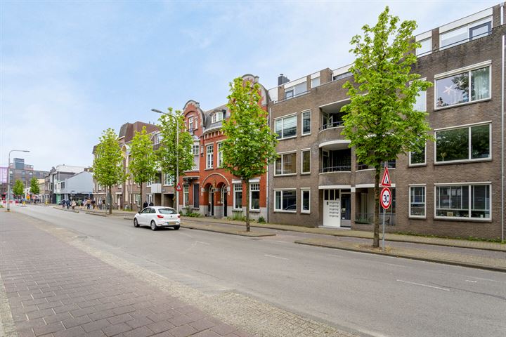 Bekijk foto 9 van Piusstraat 28-05