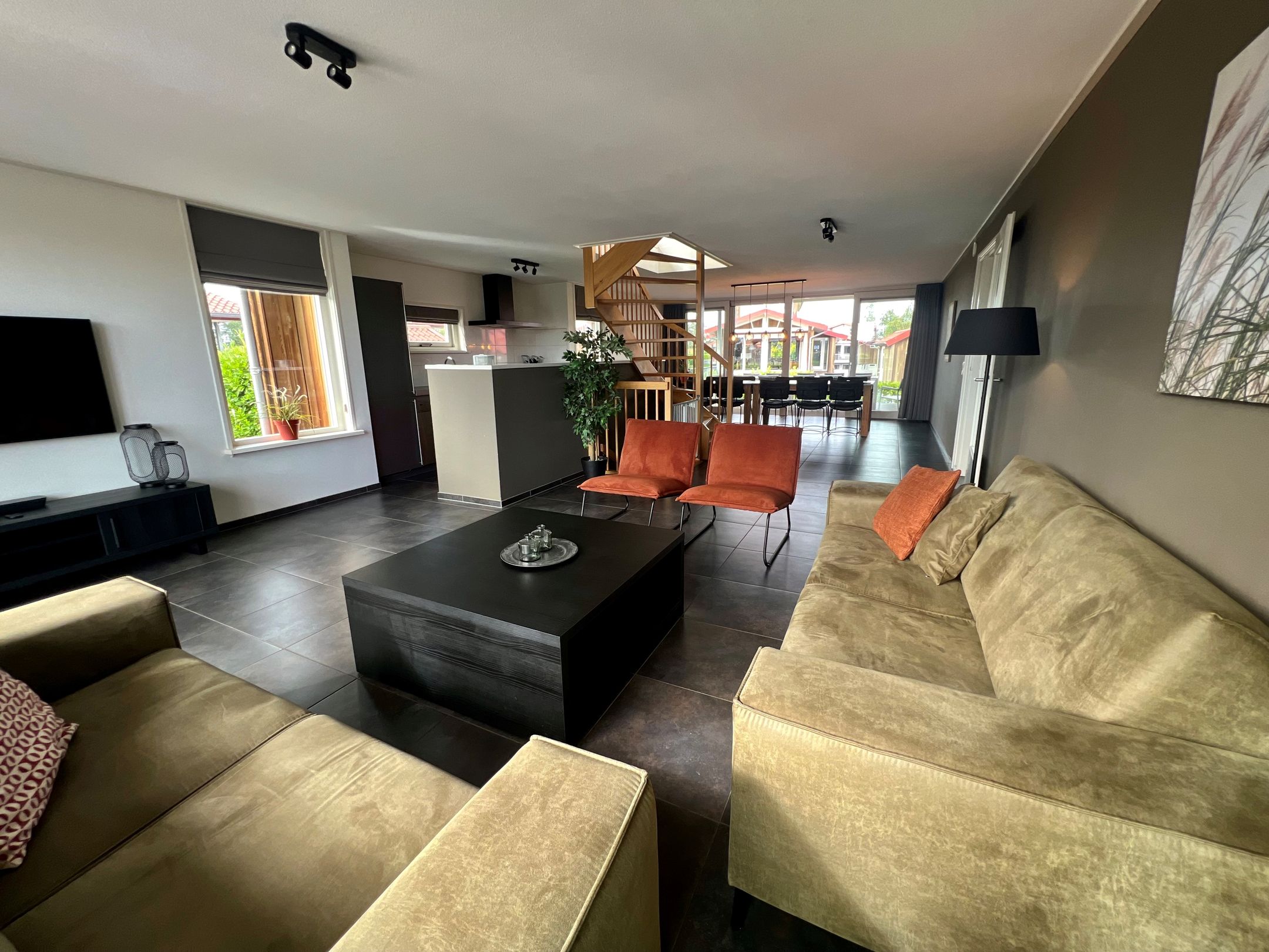 Photo 15 of Rijksstraatweg 80-134