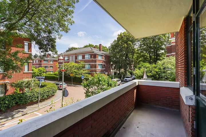 Bekijk foto 16 van Van Neckstraat 52