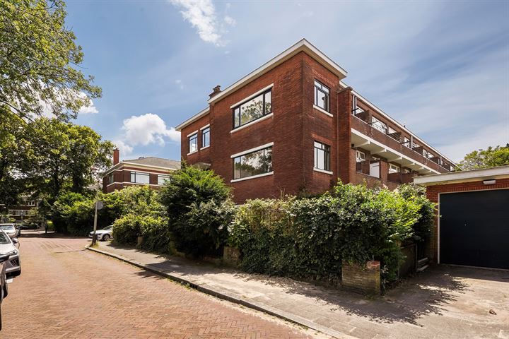 Bekijk foto 32 van Van Neckstraat 52