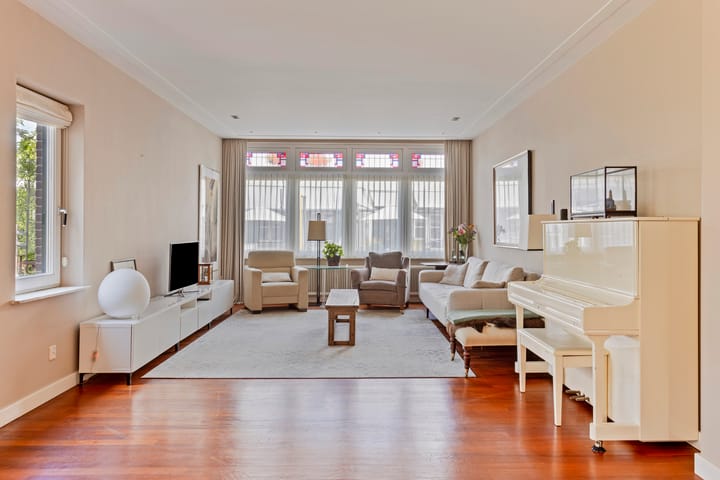 Photo 6 of Kloosterstraat 1