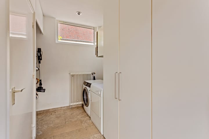 Photo 15 of Kloosterstraat 1