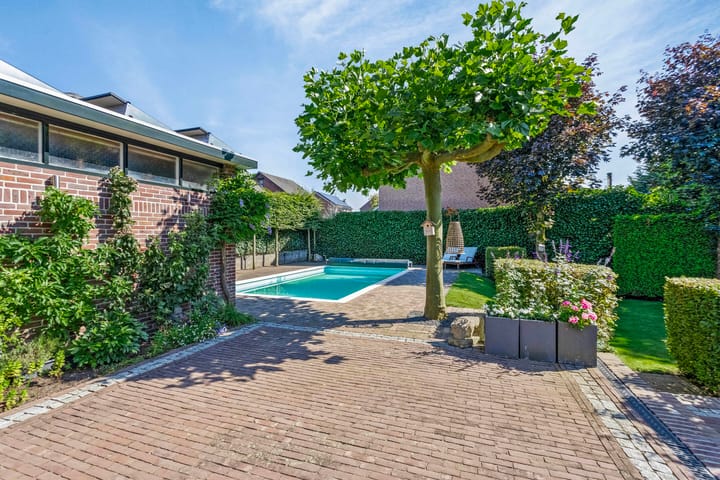 Photo 33 of Kloosterstraat 1