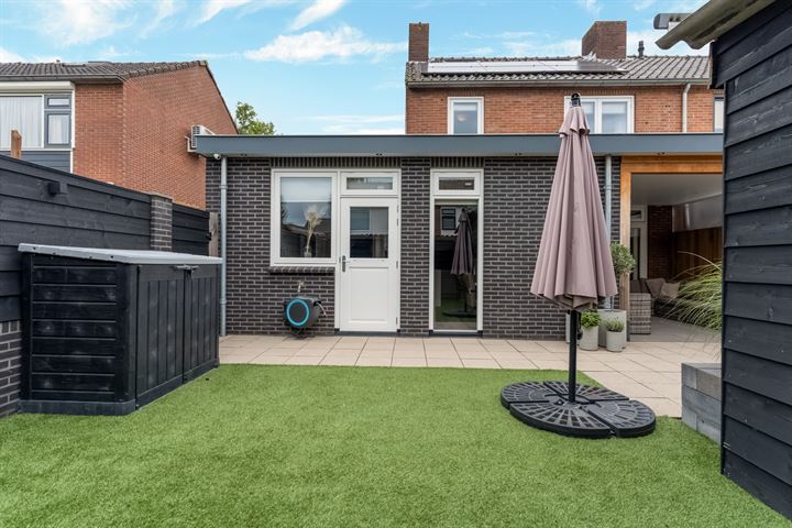 Bekijk foto 32 van Prins Hendrikstraat 15